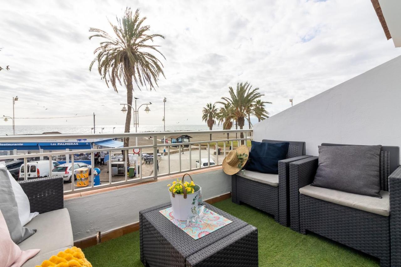 Sea & Wave Pedregalejo Beach Apartment مالقة المظهر الخارجي الصورة