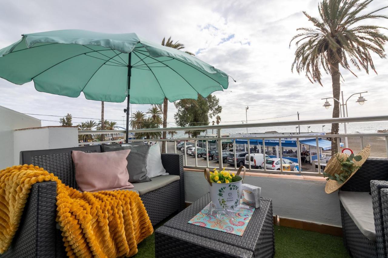 Sea & Wave Pedregalejo Beach Apartment مالقة المظهر الخارجي الصورة